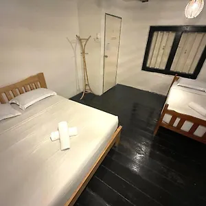 2* Guest house Layang Layang